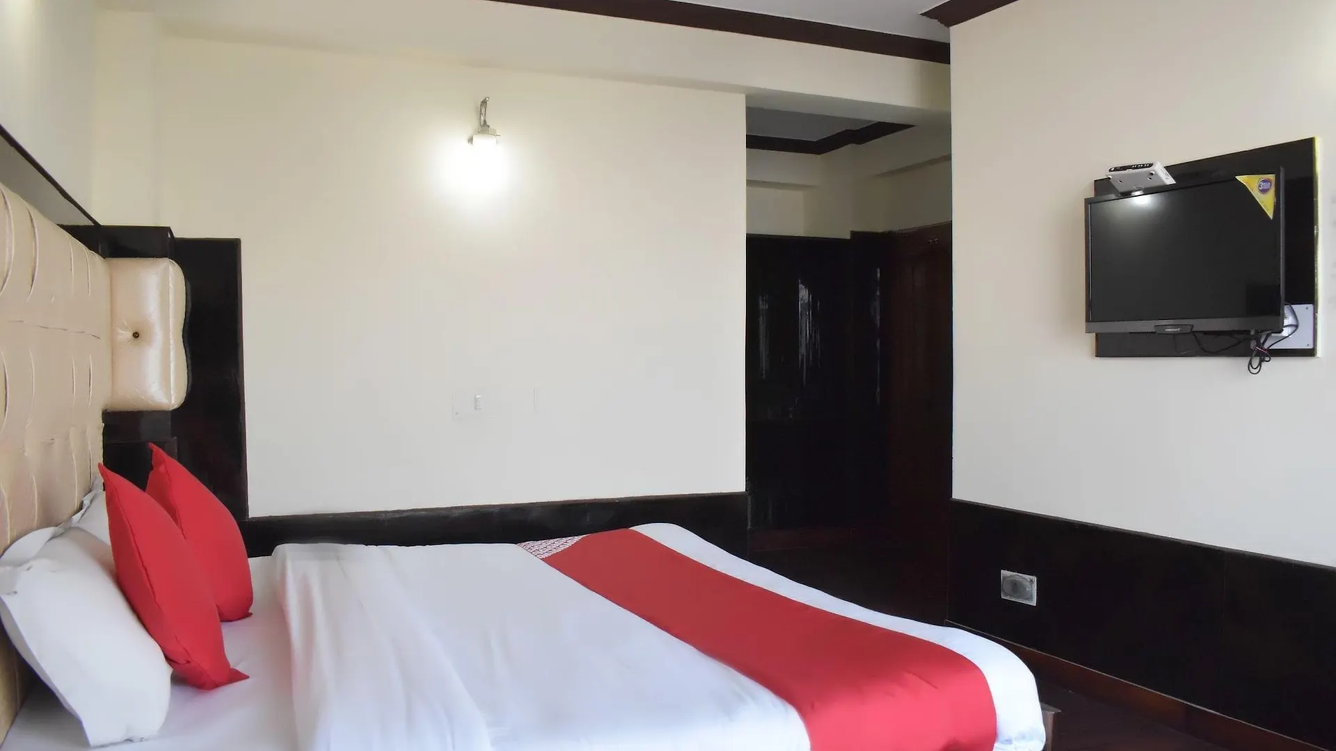 OYO 10692 Hotel Shubham Shimla