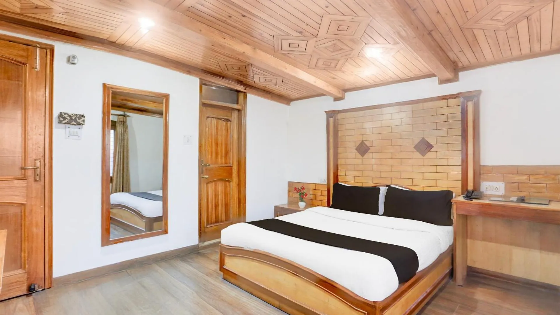 OYO 10692 Hotel Shubham Shimla