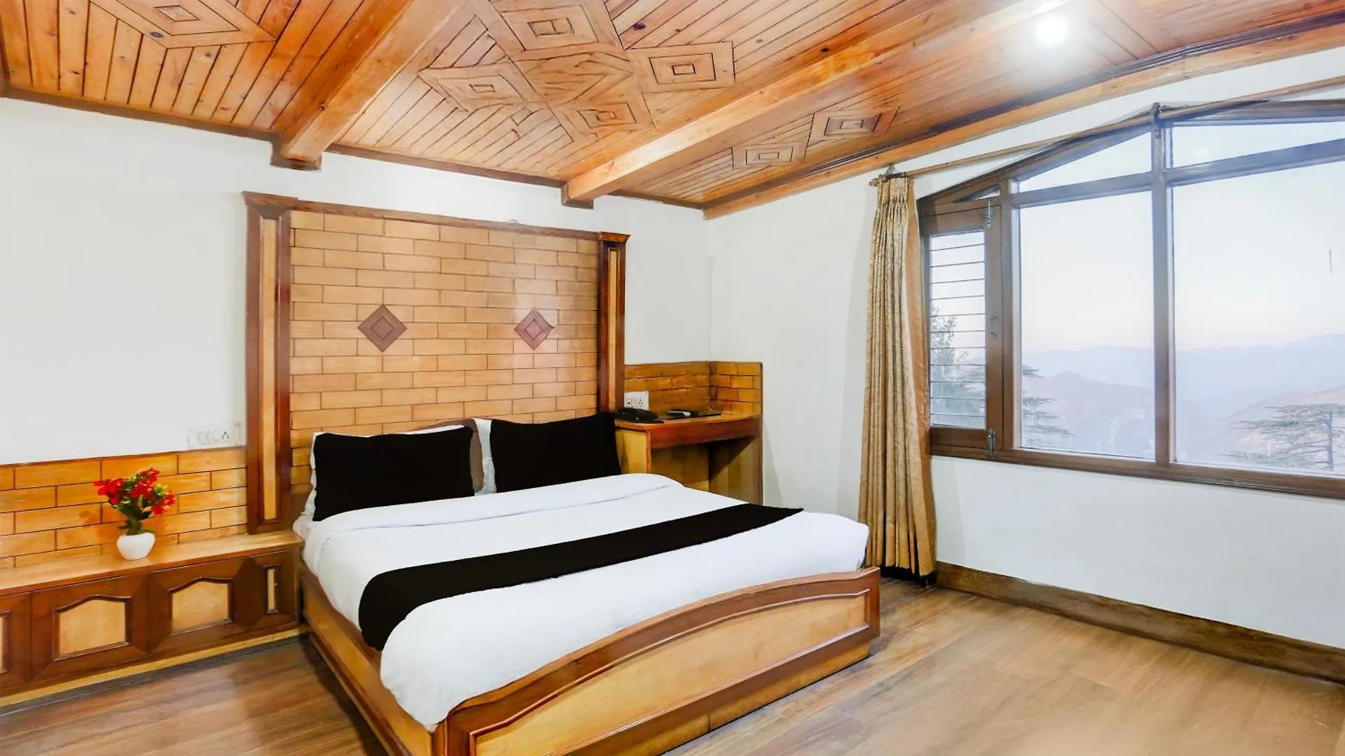 Super Collection O Mall Road Formerly Hotel Shubham Shimla