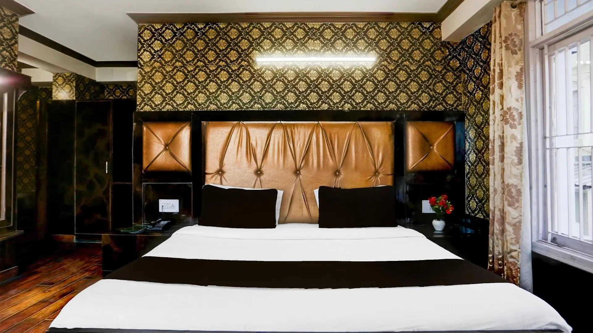 Super Collection O Mall Road Formerly Hotel Shubham Shimla