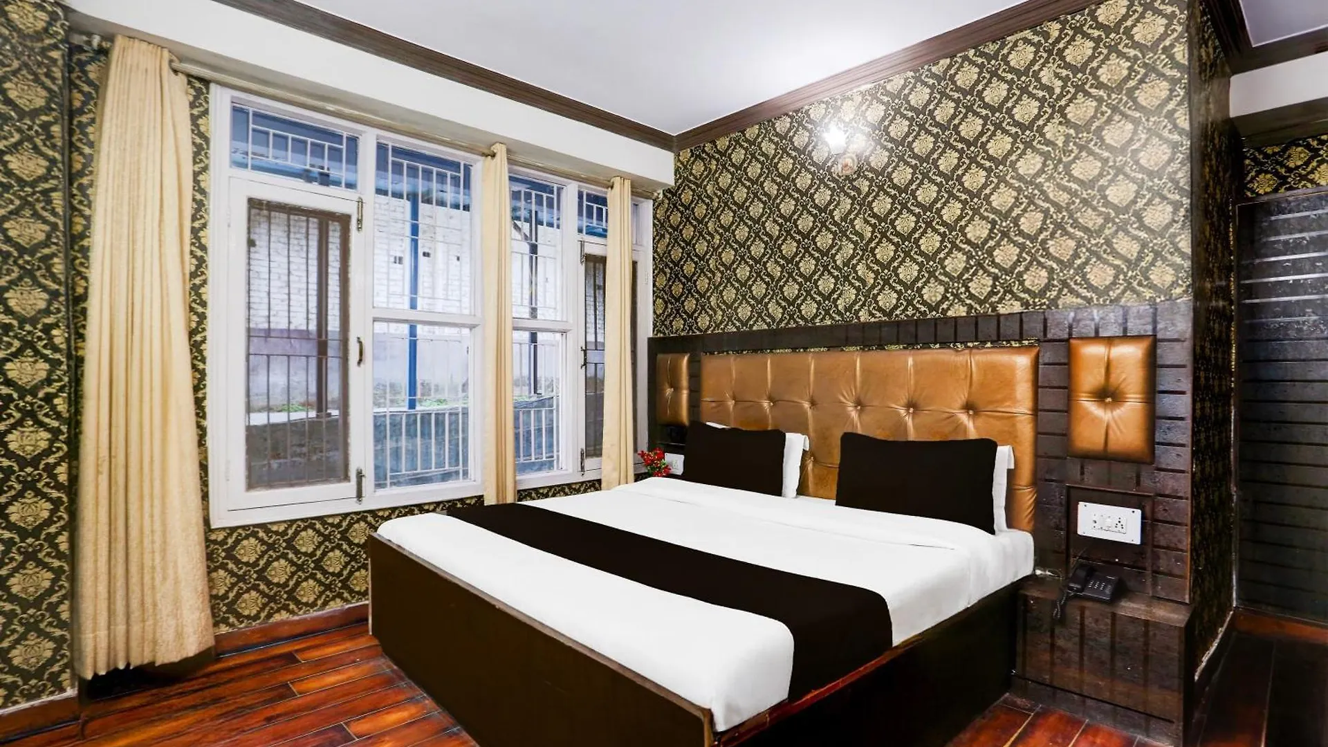 Super Collection O Mall Road Formerly Hotel Shubham Shimla 3*,