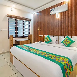 Treebo Thoduvas Star Plaza Cochin Airport India