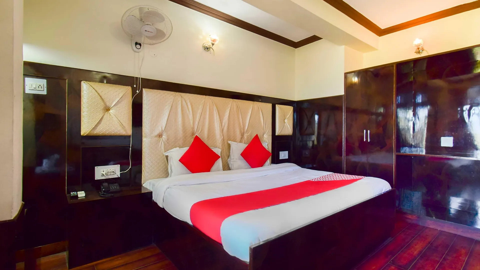 Super Collection O Mall Road Formerly Hotel Shubham Shimla