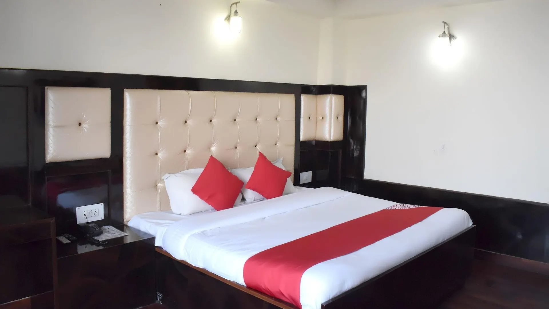 Super Collection O Mall Road Formerly Hotel Shubham Shimla