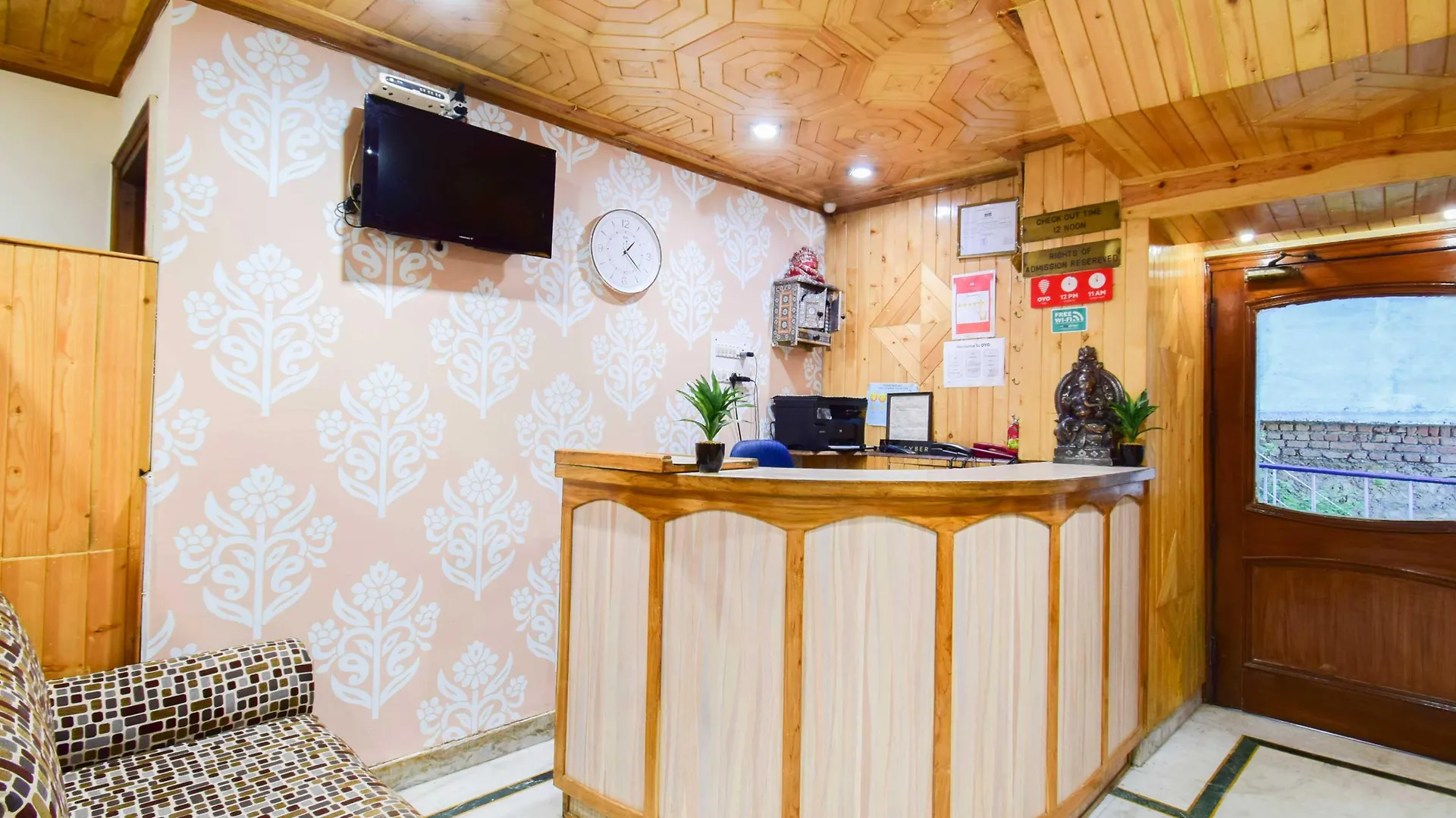 Super Collection O Mall Road Formerly Hotel Shubham Shimla 3*,  India