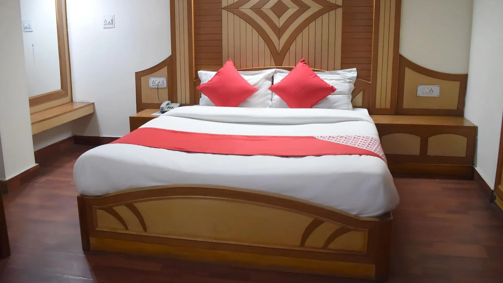 Super Collection O Mall Road Formerly Hotel Shubham Shimla