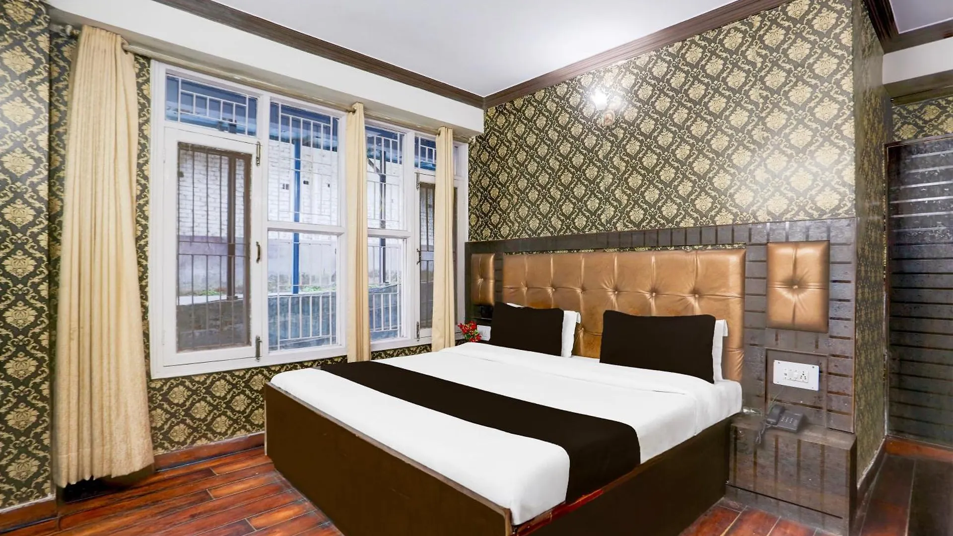 Super Collection O Mall Road Formerly Hotel Shubham Shimla 3*,